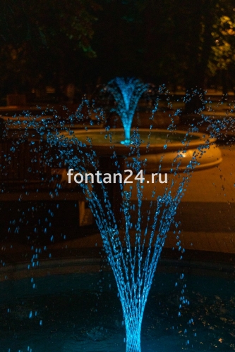 Комплекс из пяти фонтанов "Песочные часы"